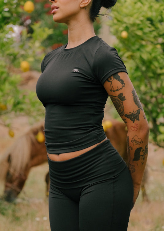 Black - Shaping short sleeve top